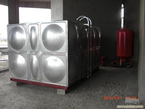 消防水箱-南京绿源供水设备  本公司所有不锈钢水箱产品厂家